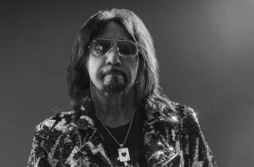 Ace Frehley, Gitarrist von Kiss, starb mit 74 Jahren: Alles über das Leben und die Karriere des Musikers Ace Frehley, amerikanischer Musiker und Gitarrist