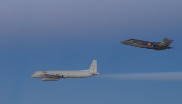 Polnische Kampfflugzeuge fangen russische Il-20 über der Ostsee ab Polnische Kampfflugzeuge fingen am 28. Oktober ein russisches Il-20-Flugzeug bei einem Aufklärungsflug über der Ostsee ab.