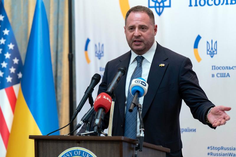 Das Nationale Antikorruptionsbüro der Ukraine hat Durchsuchungen bei Andrij Jermak, dem Leiter des Präsidentenamts, eingeleitet Ukraine: Nationales Antikorruptionsbüro durchsucht Wohn- und Arbeitsräume von Präsidentenamtschef Andrij Jermak