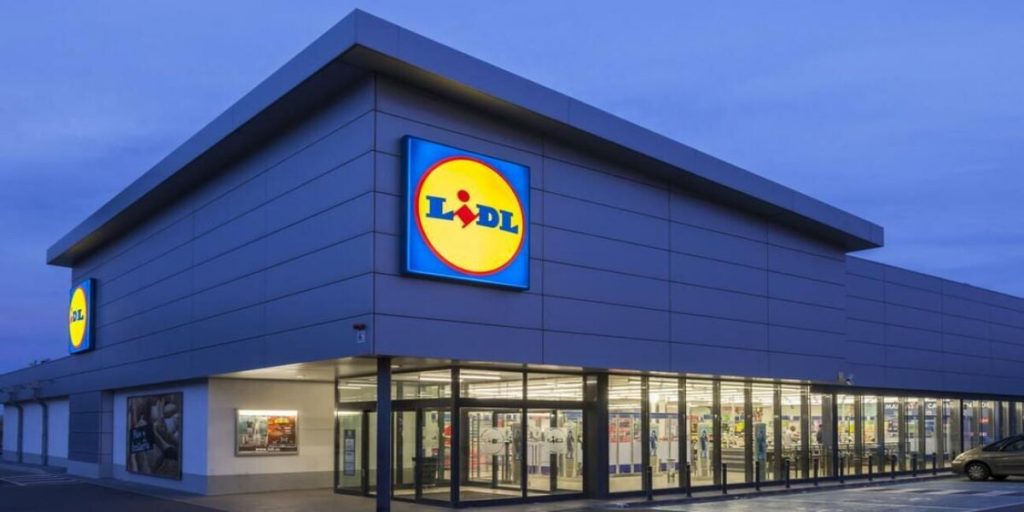 Lidl startet neue Rabatte: das lohnt sich diese Woche Moderner Lidl-Supermarkt