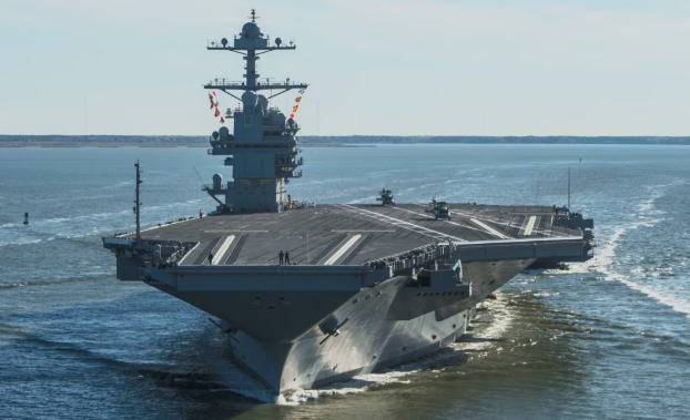 Der US-Flugzeugträger „Gerald R. Ford“ erreicht die Küste Venezuelas – Washington baut militärische Präsenz in der Region aus US-Kriegsschiff erreicht Karibik
