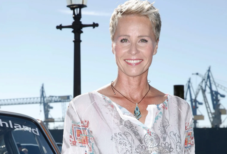 Sonja Zietlow musste die „Wer wird Millionär?“-Show verlassen, weil ihre Tiere zu Hause erkrankten Sonja Zietlow verließ WWM am 21. November – wegen kranker Haustiere