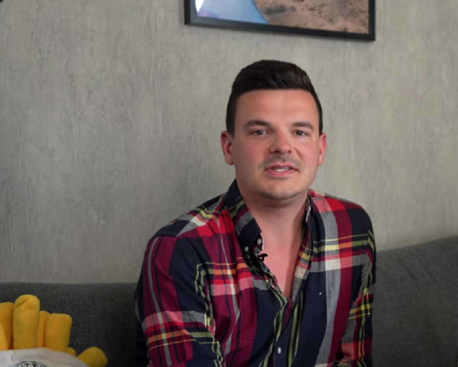 Jan Zimmermann „Gewitter im Kopf“ mit 23 Jahren gestorben: YouTuber aus Königswinter tot aufgefunden Jan Zimmermann („Gewitter im Kopf“) ist mit 23 Jahren gestorben