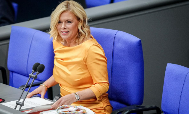Julia Klöckner nennt Deutschland das „Bordell Europas“ und fordert Verbot der Prostitution Julia Klöckner fordert ein Ende der Prostitution in Deutschland