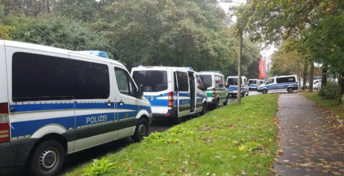 Wolodymyr Selenskyj in Berlin (14. Dezember): Was über Sicherheitsstufe 0, Straßensperren und Verkehrseinschränkungen bekannt ist Wolodymyr Selenskyj in Berlin: Sicherheitsstufe 0 und Straßensperren am 14. Dezember