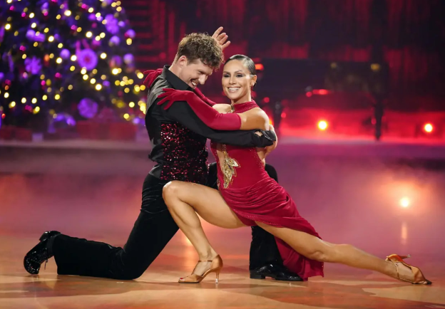 Nazan Eckes zurück bei RTL: Auftritt bei „Let’s Dance – The Big Christmas Show“ nach drei Jahren Pause RTL-Comeback nach drei Jahren: Nazan Eckes bei „Let’s Dance“