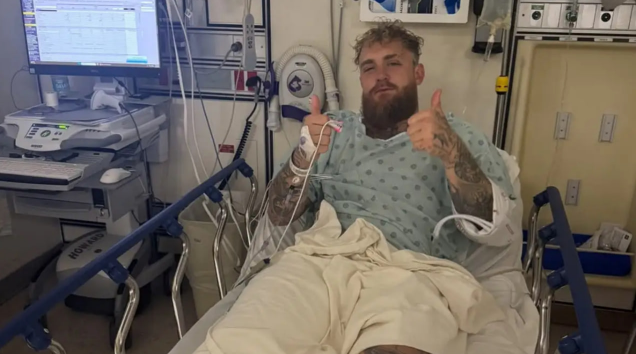Operation, Titanplatten und Gehirnerschütterungsrisiko: Was über den Zustand von Jake Paul bekannt ist Kieferbruch bei Jake Paul: Arzt über Operation und Genesung