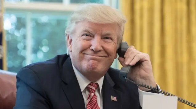 Trump politisiert Weihnachtsanrufe im Weißen Haus: Wahlbehauptungen, Kohle und Migration in Gesprächen mit Kindern Trump politisiert Weihnachtsanrufe im Weißen Haus – Wahlbehauptungen, Kohle, Migration